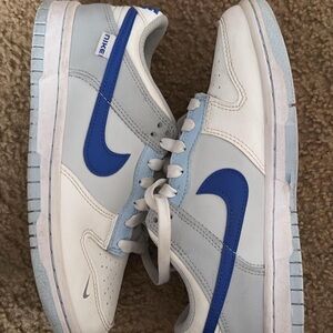 Nike dunks low 4y